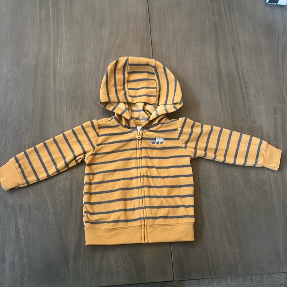 Child of Mine by  Carter’s lightweight zip up hoodie size 6-9 months